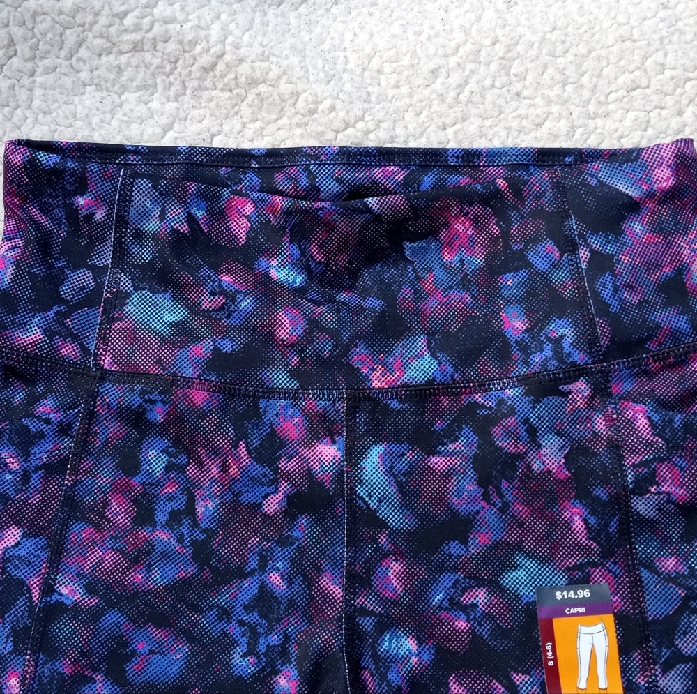 NWT Avia Capri Leggings size S (4-6) - Picture 2 of 11